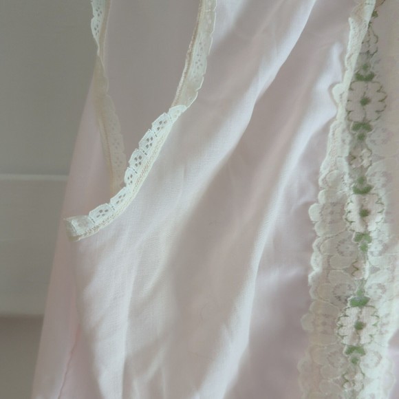 VTG Pale Pink Feminine Embroidered Lace Nightgown Small Sheer Cottage - Picture 6 of 9